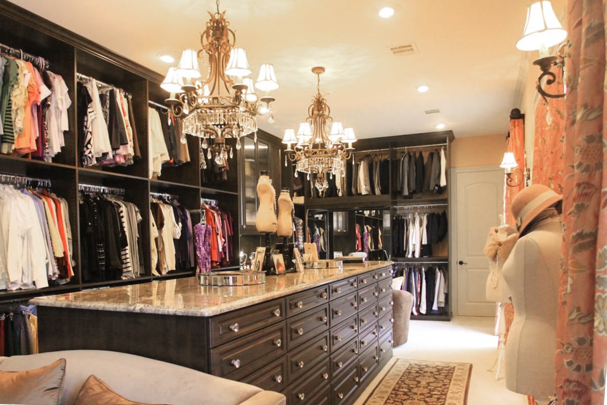 Floor Mount Boutique Closet with Island Storage in Baton Rouge, LA