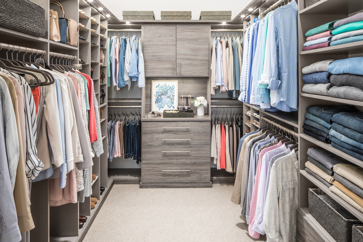 French Walk In Closets Design